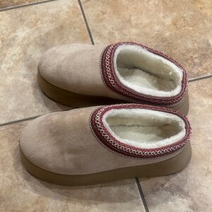 Cozy Tan Slippers with Red Trim